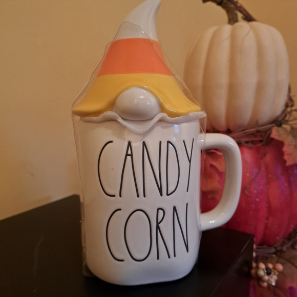 Rae Dunn by Magenta, covered coffee/tea cup. CANDY CORN - Picture 3 of 5